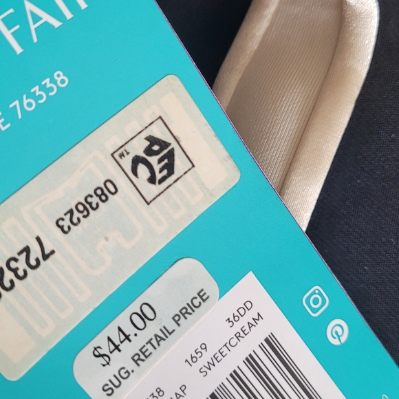 Vanity Fair Cream Elegant Support Bra - Picture 3 of 3